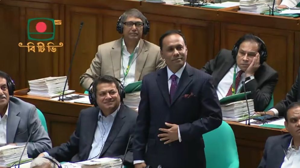 ডেপুটি স্পিকার হিসেবে দায়িত্ব নিলেন কায়সার কামাল