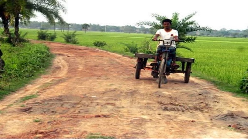 ঝিনাইদহে তিন যুগ পর নির্মাণ হচ্ছে সাধুহাটী-বংকিরা সড়ক