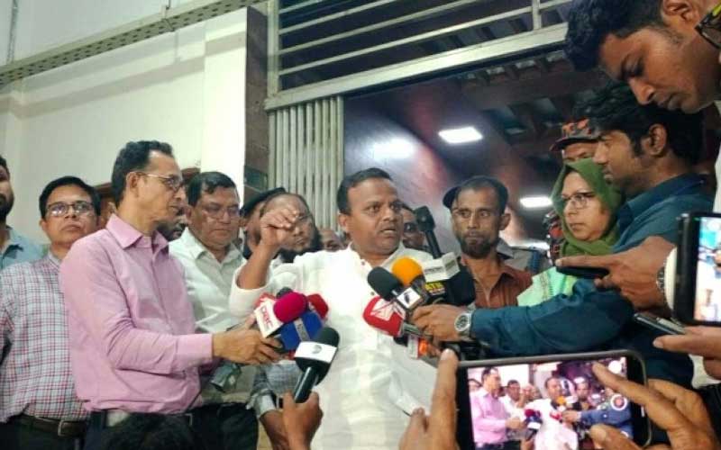 দুর্ঘটনার দায়ে দুটি লঞ্চের রুট পারমিট বাতিল