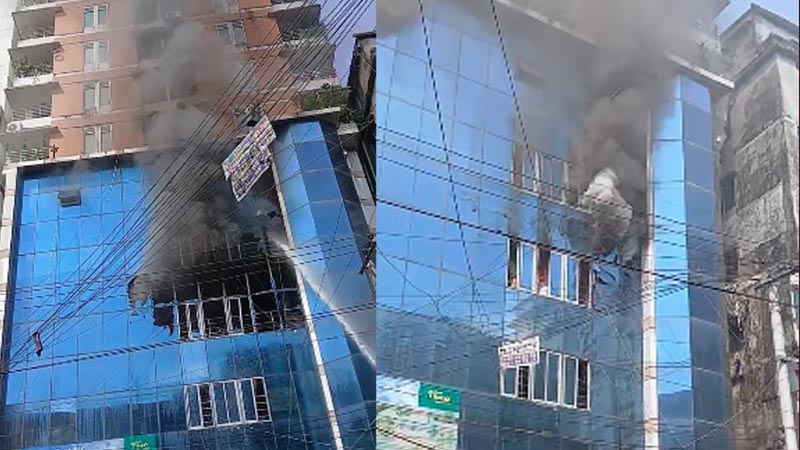 চট্টগ্রামে টেরিবাজারের শপিং সেন্টারে আগুন, নিহত ২