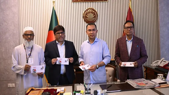 স্বাধীনতা দিবস উপলক্ষে স্মারক ডাক টিকিট উন্মোচন করলেন প্রধানমন্ত্রী