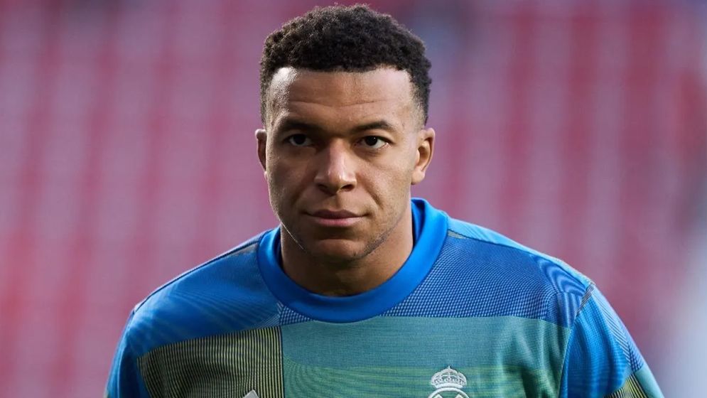 ক্যারিয়ার শেষ করার ভাবনায় ছিলেন এমবাপ্পে