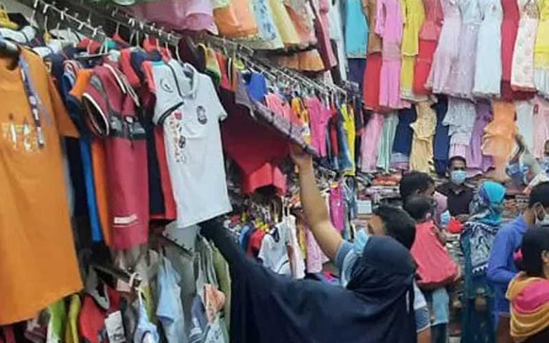ব্যবসা সচল রাখতে রাত ৮টা পর্যন্ত সময় চান দোকান মালিকরা