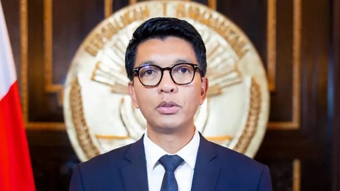 জেন-জি বিক্ষোভে দেশ ছেড়ে পালালেন মাদাগাস্কারের প্রেসিডেন্ট