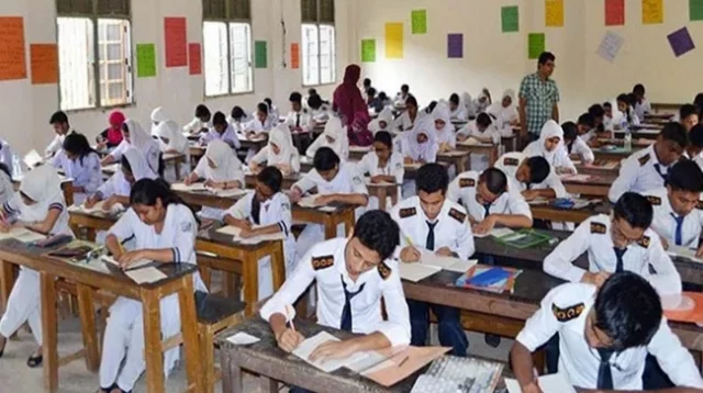 এসএসসি পরীক্ষার খাতা মূল্যায়নে সতর্কতা অবলম্বনের নির্দেশ শিক্ষামন্ত্রীর