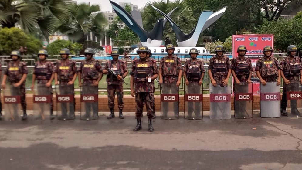 নিরাপত্তা জোরদারে রাজধানীতে ২০ প্লাটুন বিজিবি মোতায়েন