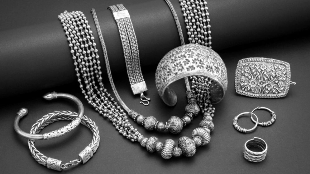 বাড়ল রুপার দাম, ভরিতে কত?