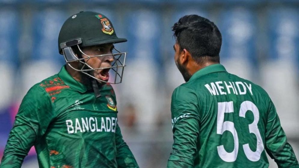 ওয়ানডেতে মুশফিকুর রহিম কে ফেরাতে চান অধিনায়ক, যা বললেন কোচ