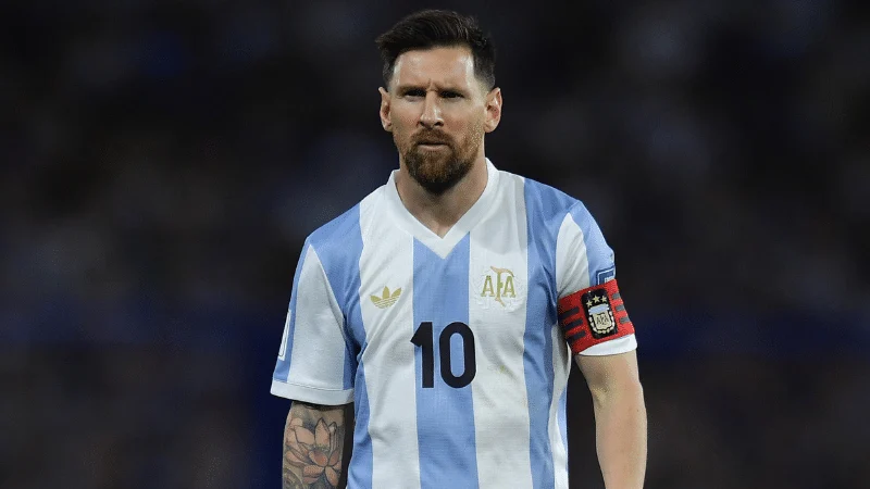 বিশ্বকাপের আগে মেসির বিরুদ্ধে মামলা