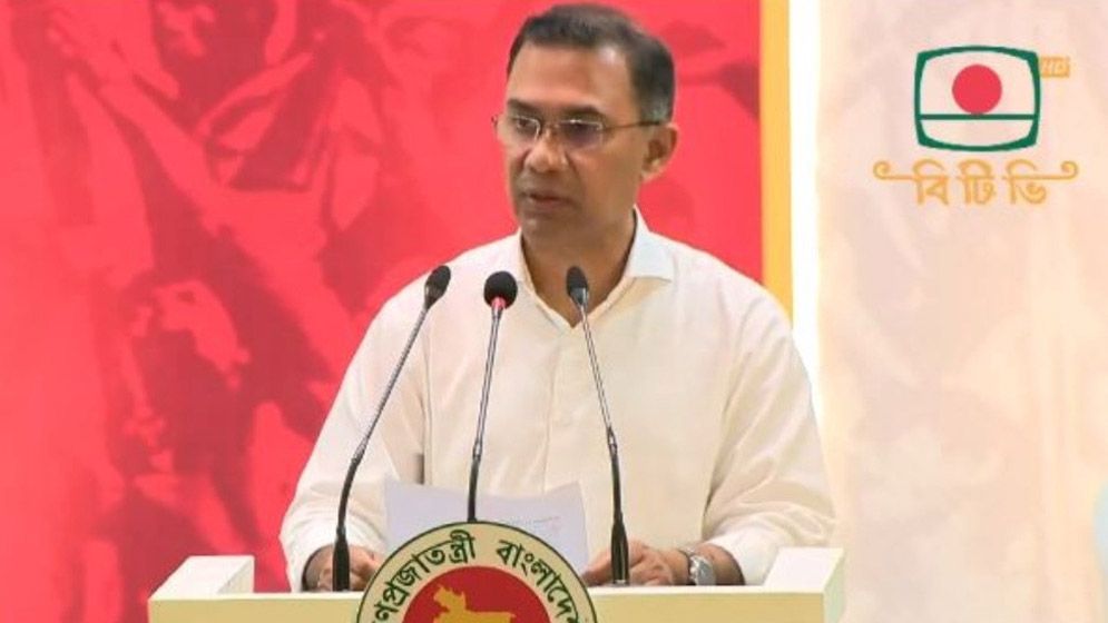 Bangladeshi tailor in Dubai