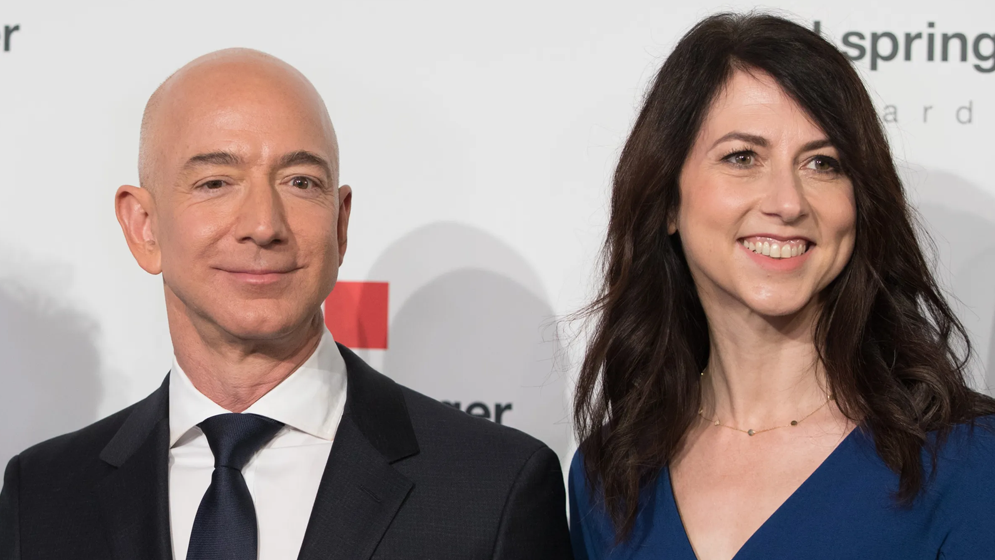 এক বছরে বেজোসের আজীবন দানকে ছাড়িয়ে গেল সাবেক স্ত্রীর অনুদান