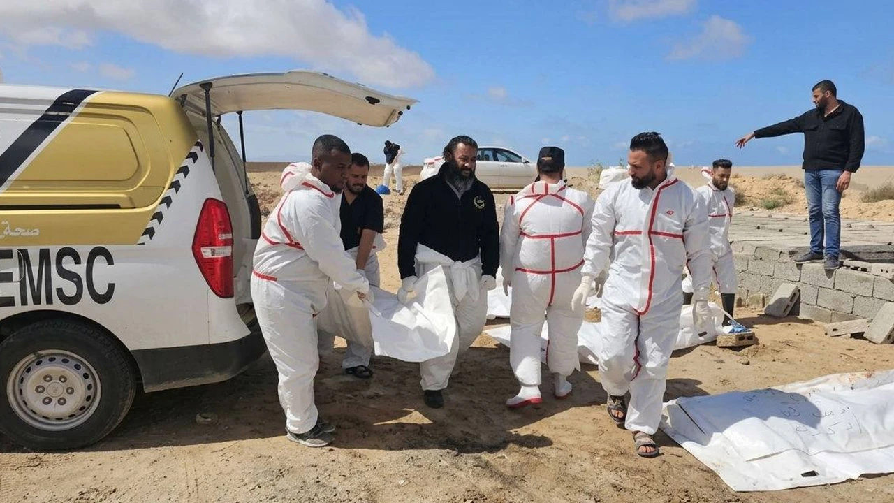 লিবিয়া উপকূলে বাংলাদেশিসহ ১৭ অভিবাসীর মরদেহ উদ্ধার