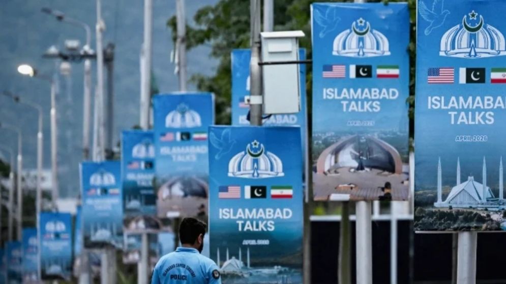 ইরানের সঙ্গে বৈঠকে ইসলামাবাদে পৌঁছাল মার্কিন প্রতিনিধিদল