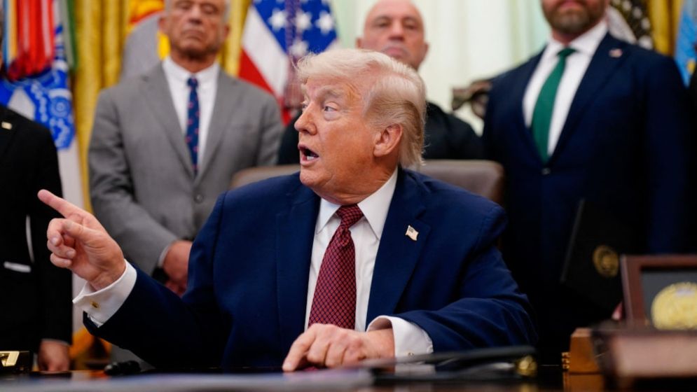 ট্রাম্পকে মুখ সামলে কথা বলার পরামর্শ পাকিস্তানের