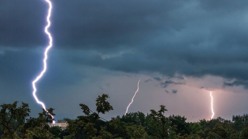 দেশে বজ্রপাত বেড়ে যাওয়ার কারণ কী