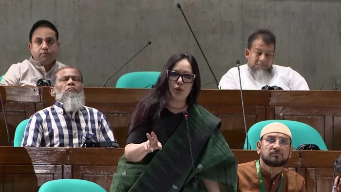 মার্কিন বাণিজ্য চুক্তি বাতিল করতে সংসদে প্রস্তাব উত্থাপনের আহ্বান রুমিন ফারহানার