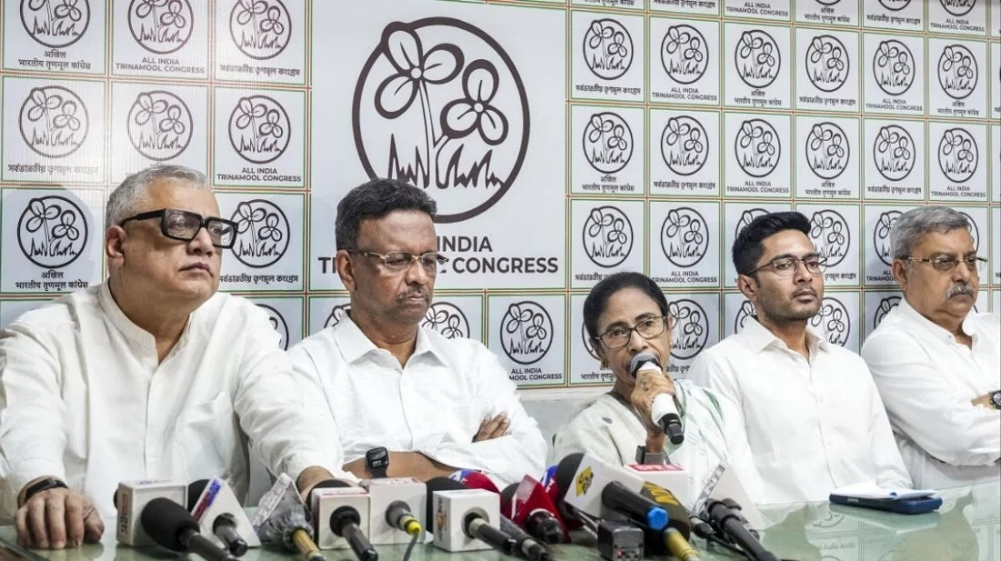 নির্বাচনে হারিনি, আমি পদত্যাগ করব না: মমতা