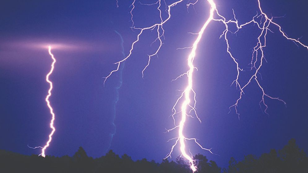 ২৪ ঘণ্টায় বজ্রপাতে প্রাণ গেল ৮ জনের