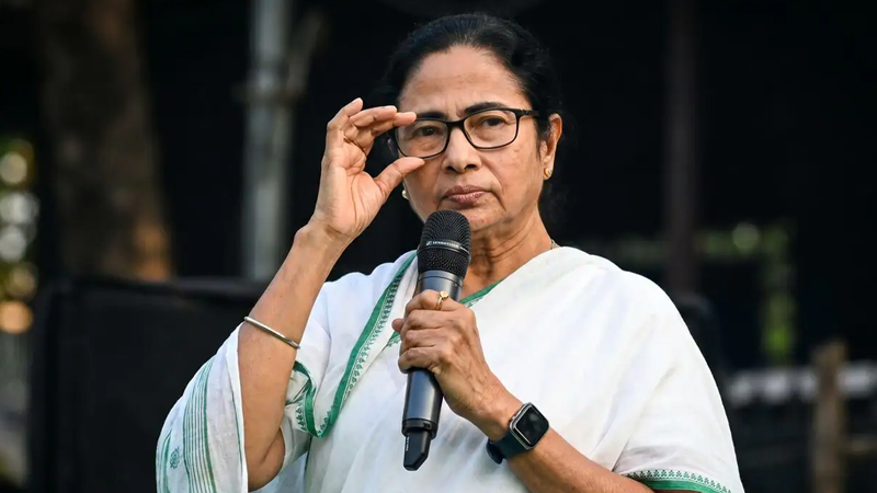ভেঙে দেয়া হলো পশ্চিমবঙ্গের বিধানসভা, মমতা আর মুখ্যমন্ত্রী নন