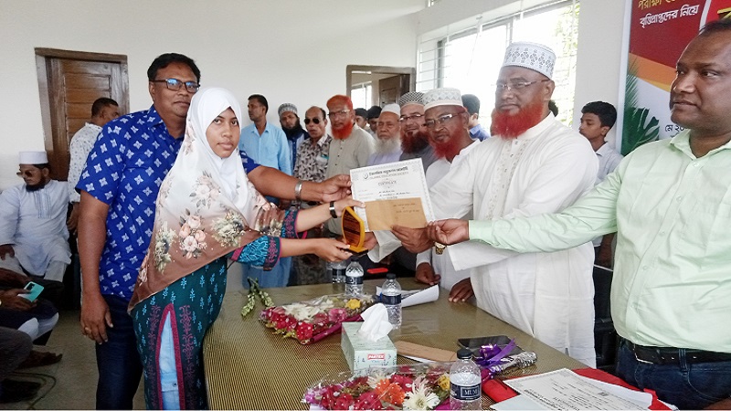 ডোমারে বৃত্তিপ্রাপ্ত শিক্ষার্থীদের সংবর্ধনা ও বৃত্তি প্রদান অনুষ্ঠান