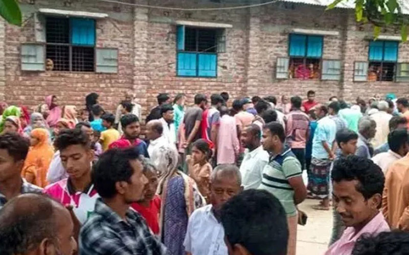 ছেলের হাতে বাবা-ভাই খুন