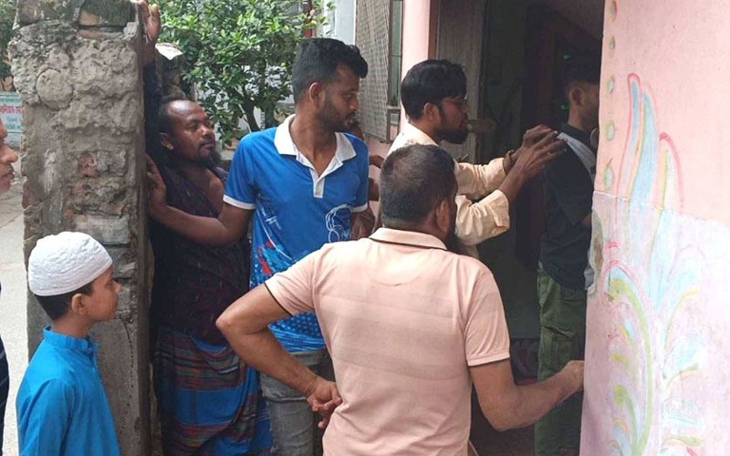 মাদারীপুরে একই পরিবারের ৩ জনের মরদেহ উদ্ধার