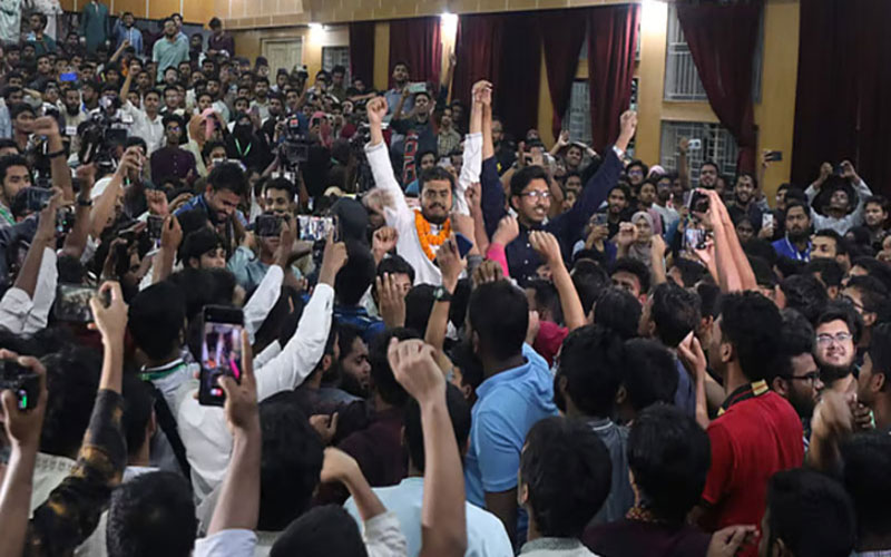 ভিপি, জিএসসহ ২৪ পদে জয়ী ছাত্রশিবির