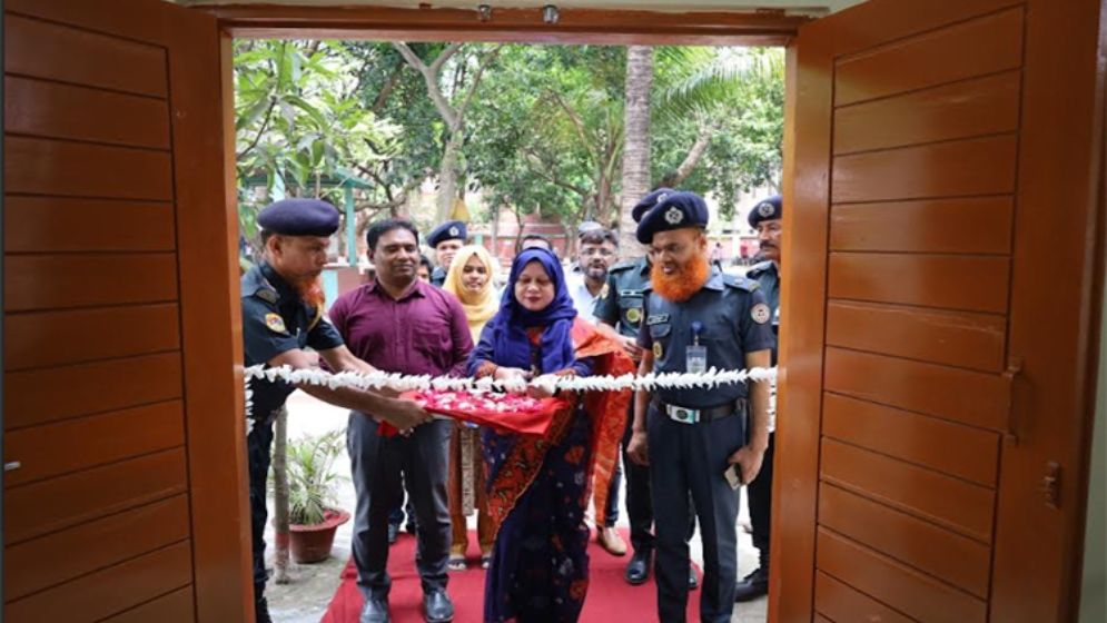 মুন্সীগঞ্জ কারাগারে বন্দিদের জন্য গ্রন্থাগার চালু