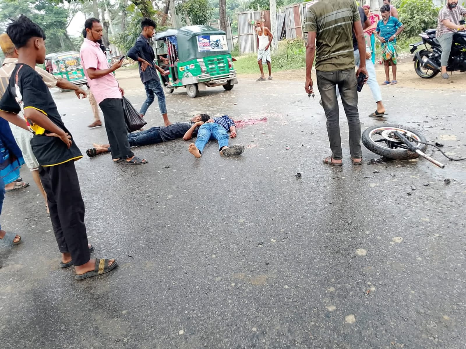 নোয়াখালীতে ট্রাকের ধাক্কায় তরুণ নিহত