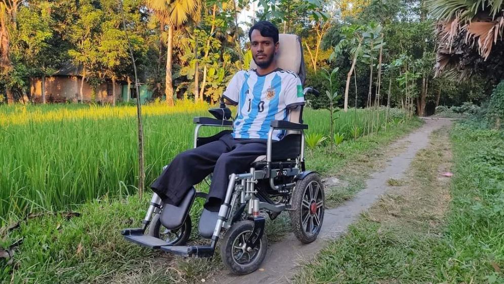 সেই ভাইরাল আর্জেন্টিনা ভক্ত মতিন এখন কী করছেন