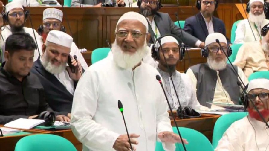 ইসলামী ব্যাংক ক্ষতিগ্রস্ত হলে অর্থনীতি মাটির সঙ্গে মিশে যাবে: জামায়াত আমির