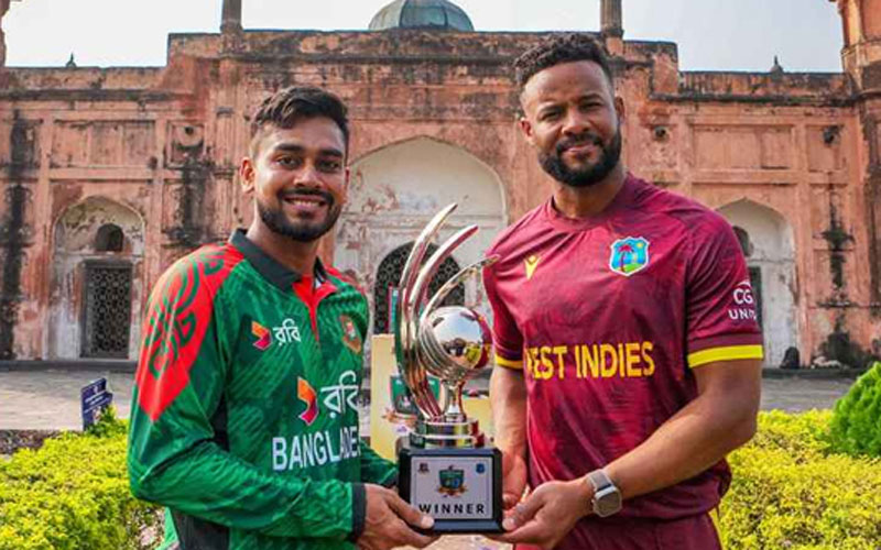 লালবাগ কেল্লায় ওয়ানডে সিরিজের ট্রফি উন্মোচন