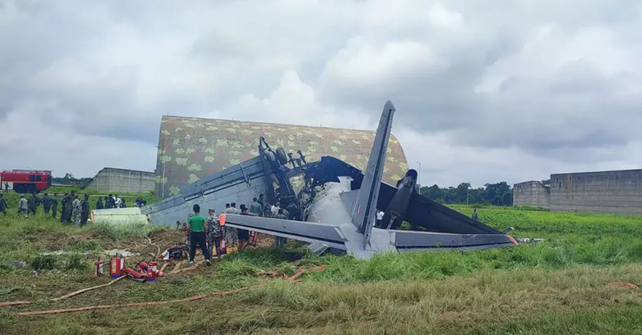 ভারতে বিমান বিধ্বস্তে পাঁচ সেনা নিহত