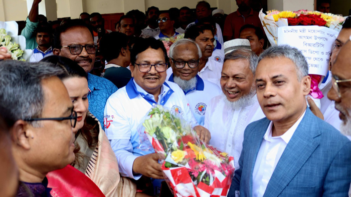ঢাকা-পাবনা রুটে সরাসরি ট্রেন চলাচল শুরু আগস্টে: সেতুমন্ত্রী