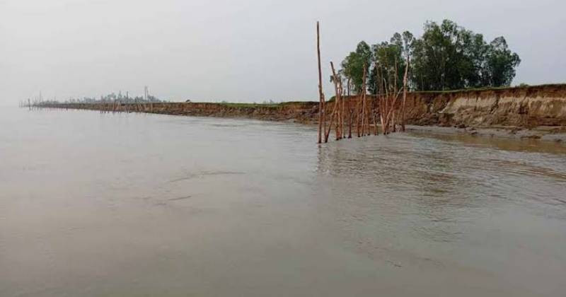 কুড়িগ্রামে নদীভাঙনে বিপর্যস্ত ৩৫ এলাকা, ৭২ ঘণ্টার মধ্যে বন্যার শঙ্কা