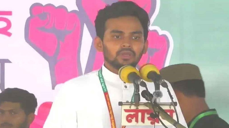 সরকার আ.লীগের পথে হাঁটা শুরু করেছে: আসিফ মাহমুদ