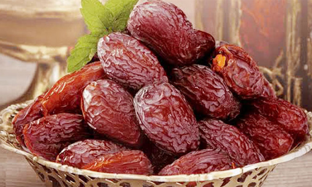 খেজুর খাওয়ার স্বাস্থ্যকর উপায় জানুন