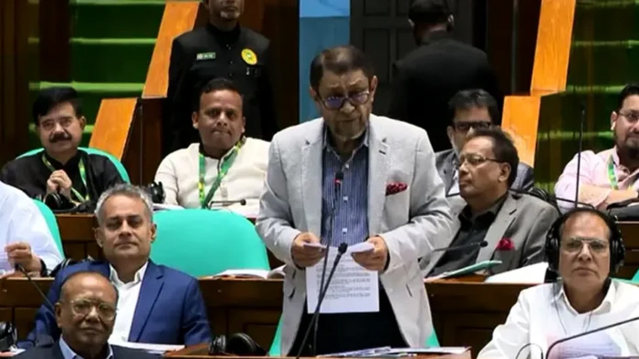 শিগগিরই এক লাখ স্বাস্থ্যকর্মী নিয়োগ দেওয়া হবে: স্বাস্থ্যমন্ত্রী