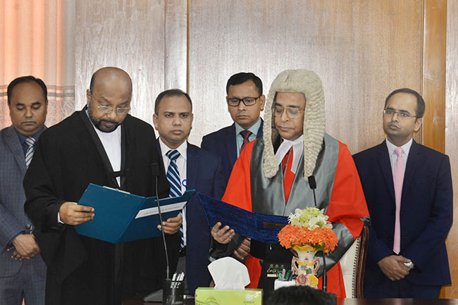 সুপ্রিম কোর্টে নিয়োগ পাওয়া ১৮ বিচারপতির শপথ গ্রহণ