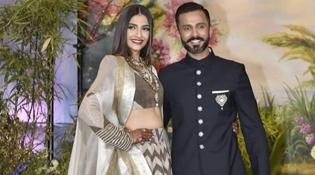 সোনমের আংটির দাম কত?