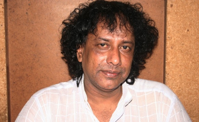 আহমেদ ইমতিয়াজ বুলবুল হাসপাতালে ভর্তি, সুস্থ্যতা কামনায় দোয়া চাইলেন ছেলে