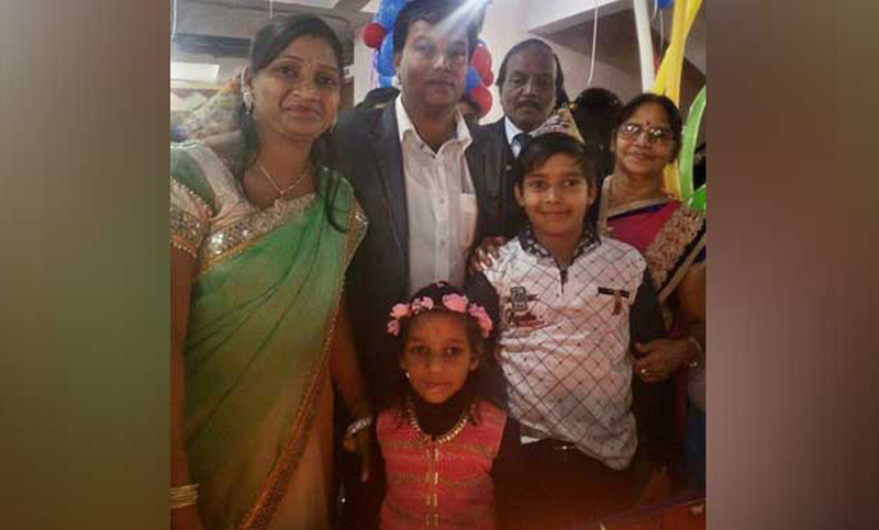 ভারতে  একই পরিবার থেকে আরো ৬ সদস্যের লাশ উদ্ধার