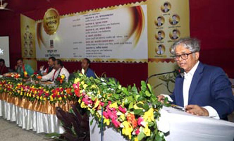 জগন্নাথ হল স্বর্ণপদক পেলেন ১৩ মেধাবী শিক্ষার্থী