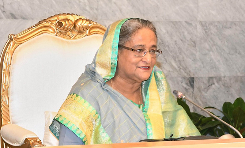 খালেদার অসুস্থতা ভান করছেন: হাসিনা