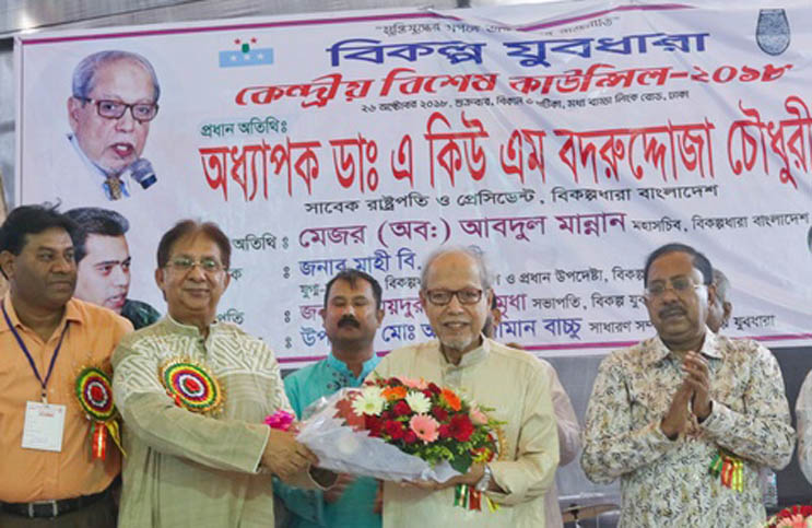বিকল্প ধারায় যোগ দিলেন শমসের মবিন চৌধুরী