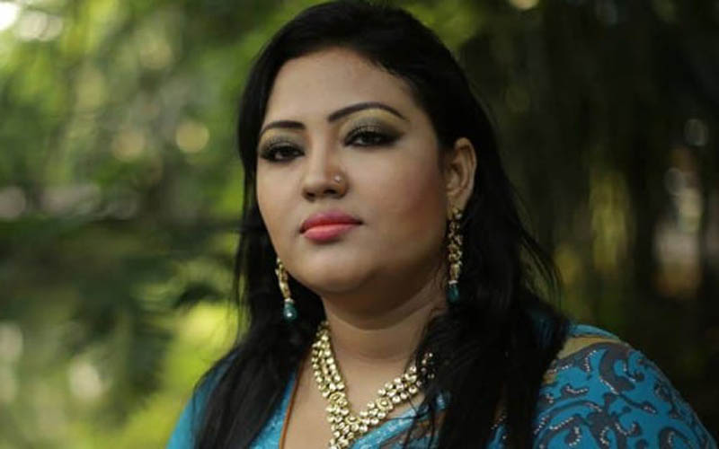 স্বামীর নাম ও শিক্ষাগত যোগ্যতা পরিবর্তন করলেন কণ্ঠশিল্পী মমতাজ