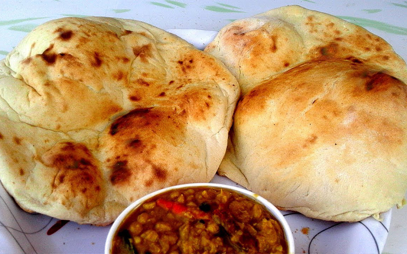 বাসায় তৈরি করতে পারবেন মজাদার নান রুটি !