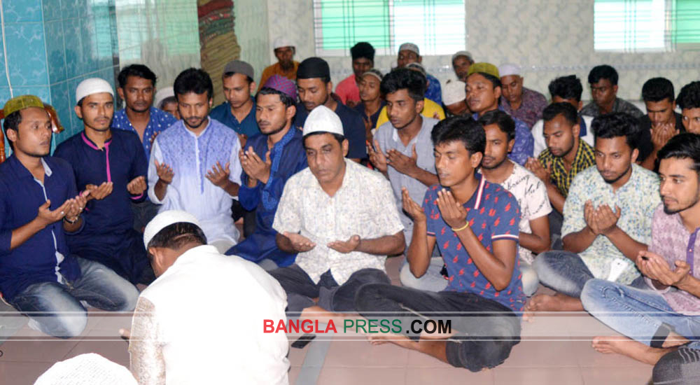 ধুনটে খালেদা জিয়ার রোগমুক্তি কামনায় দোয়া মাহফিল