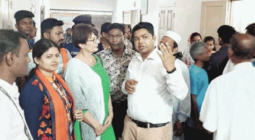 সৈয়দপুর হাসপাতাল পরিদর্শনে অস্ট্রেলিয়ান দূতাবাস কর্মকর্তারা