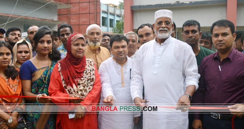 ধুনটে ৩দিনব্যাপী ফলদ বৃক্ষমেলার উদ্বোধন